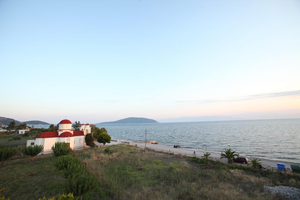 Iria Beach Exterior foto